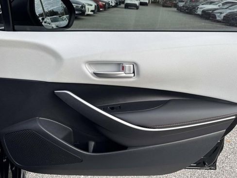 Certified 2025 Toyota Corolla SE image 14