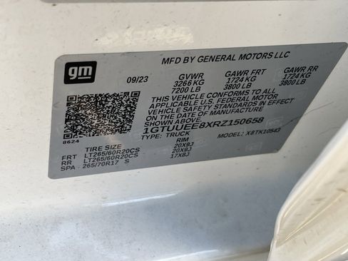 Used 2024 GMC Sierra 1500 AT4 w/ Technology Package image 33