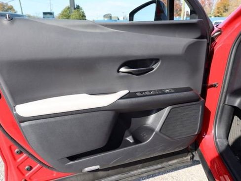 Used 2024 Lexus UX 250h F Sport image 18