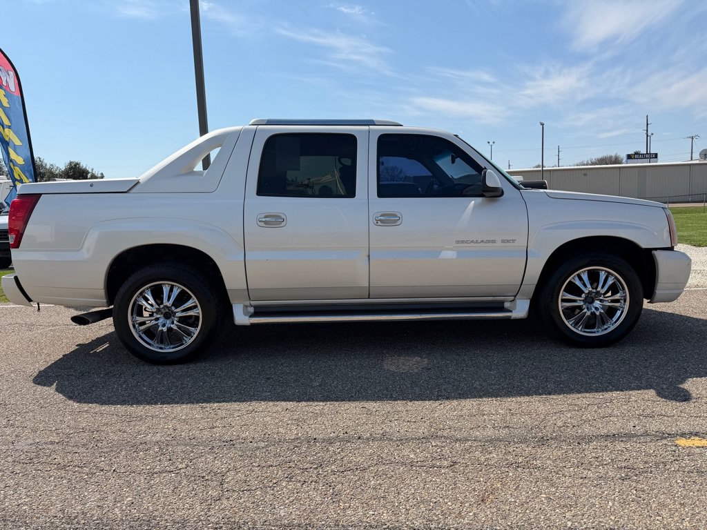 Used 2002 Cadillac Escalade EXT AWD/4WD image 19