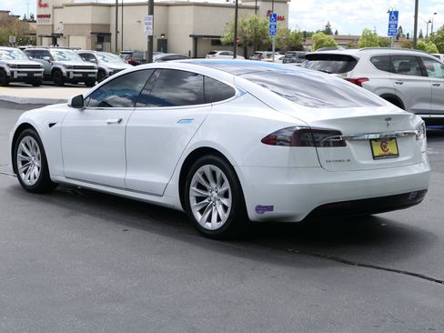 Used 2018 Tesla Model S 75D image 6