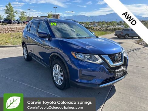 Used 2019 Nissan Rogue SV AWD/4WD image 1