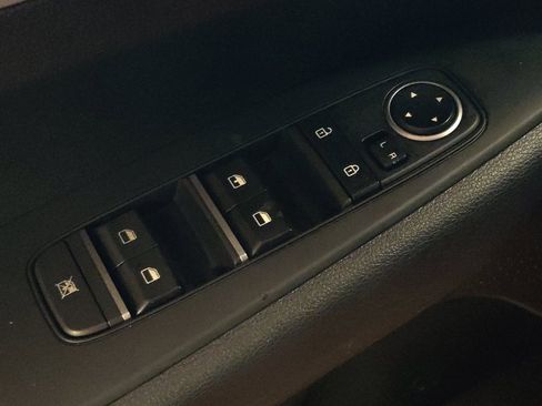 Used 2024 Kia Forte LXS FWD image 27