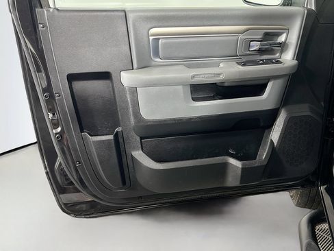 Used 2017 RAM 2500 Tradesman w/ Power & Remote Entry Group RWD image 17