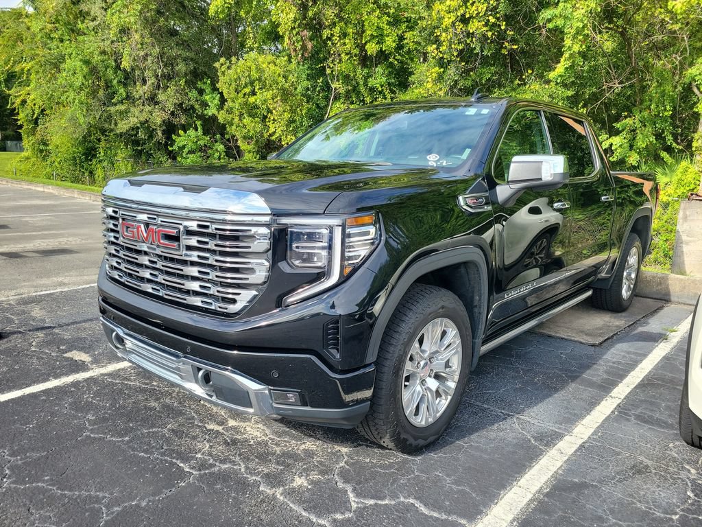 Used 2022 GMC Sierra 1500 Denali AWD/4WD image 2