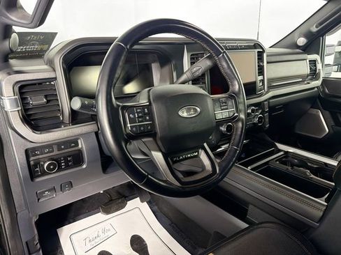 Used 2023 Ford F250 Platinum AWD/4WD image 9