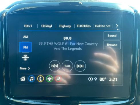 Certified 2023 Chevrolet Traverse LT AWD/4WD image 17