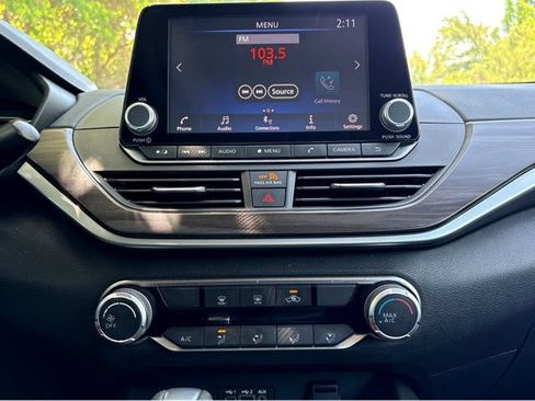 Certified 2025 Nissan Altima 2.5 SV FWD image 26
