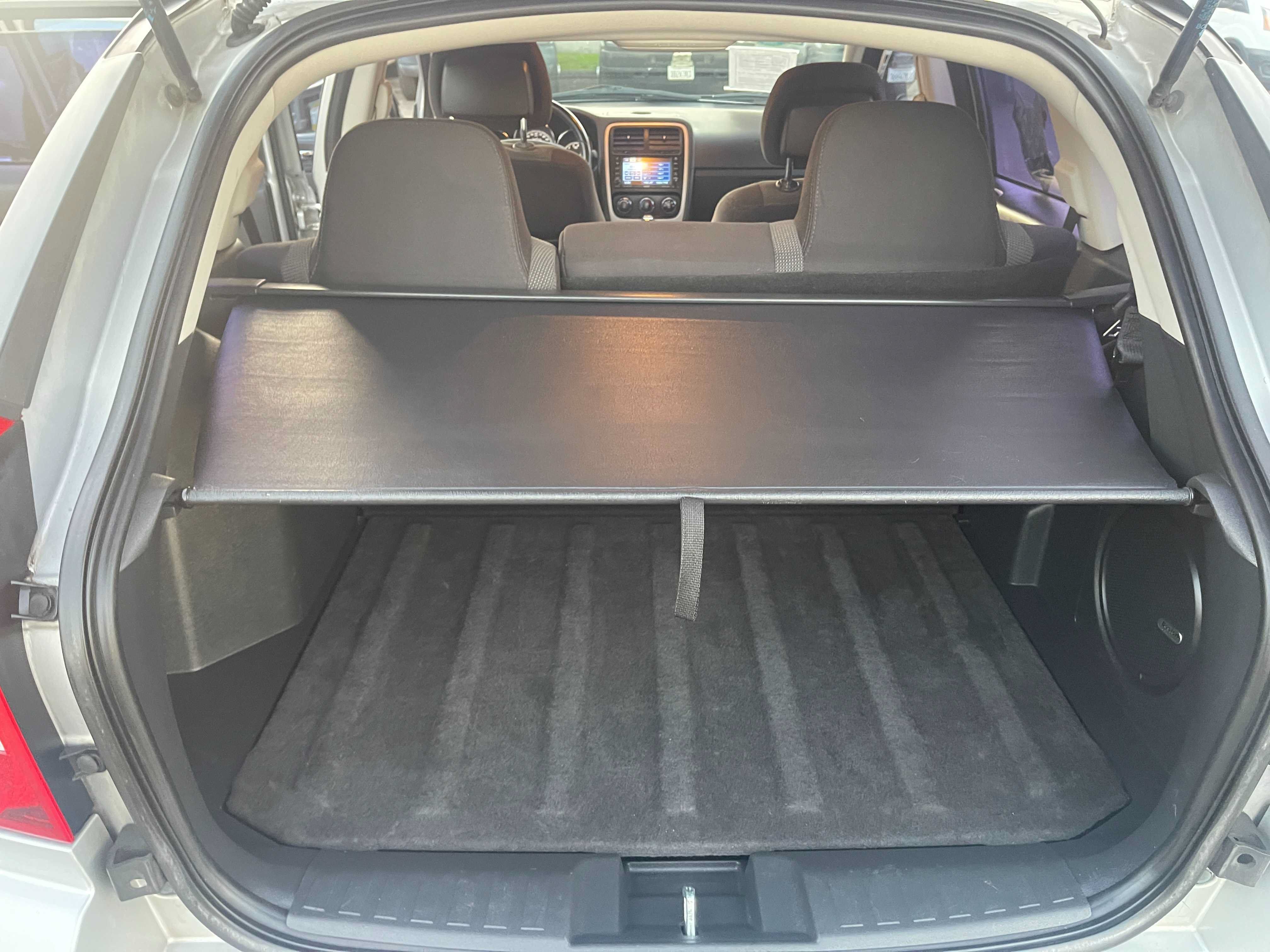 Used 2010 Dodge Caliber Heat w/ Premium Sound Group FWD image 10