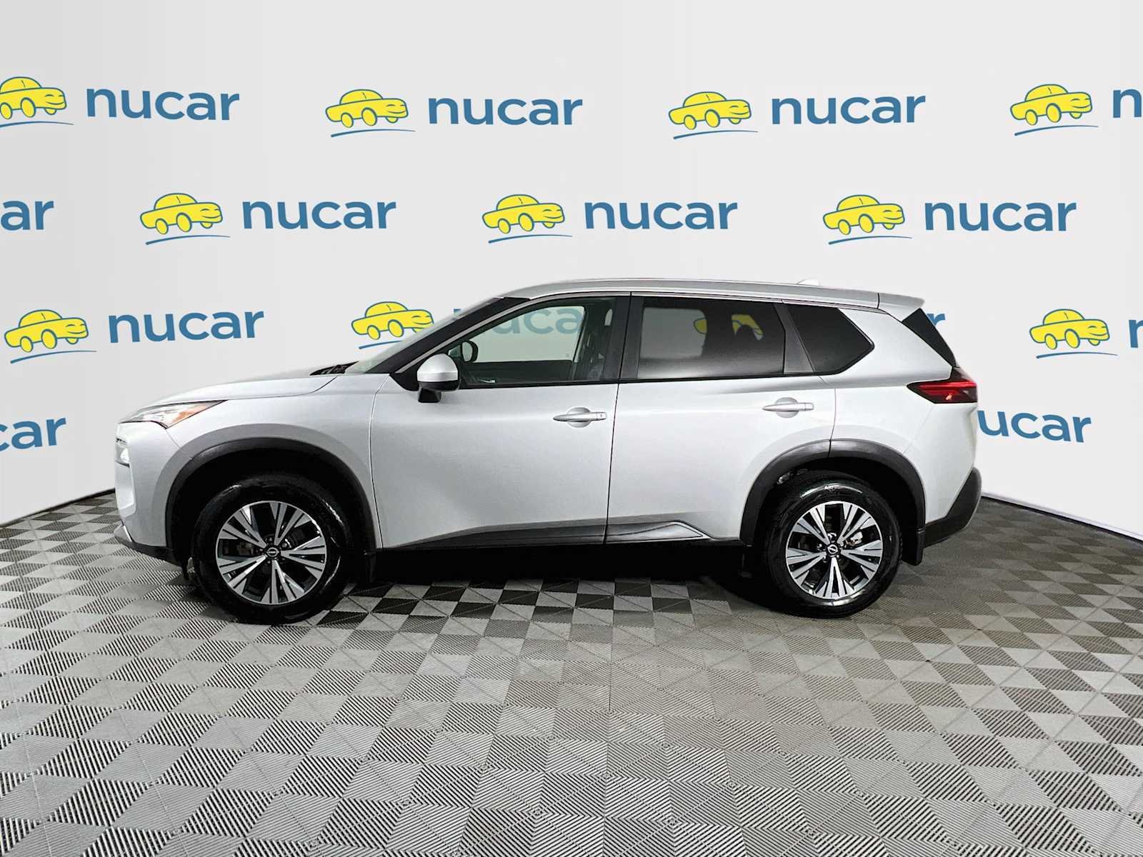 Used 2023 Nissan Rogue SV AWD/4WD image 4
