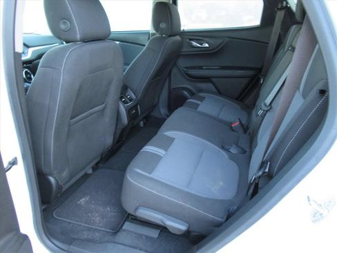 Used 2024 Chevrolet Blazer LT w/ Midnight/Sport Edition FWD image 31