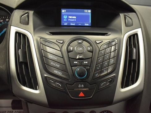 Used 2014 Ford Focus SE w/ Equipment Group 201A image 18