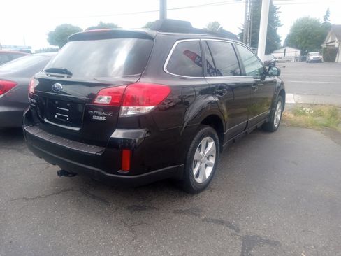 Used 2013 Subaru Outback 2.5i Premium w/ All-Weather Pkg image 3