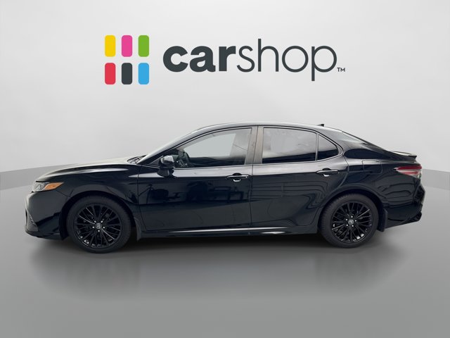 Used 2019 Toyota Camry SE FWD image 2