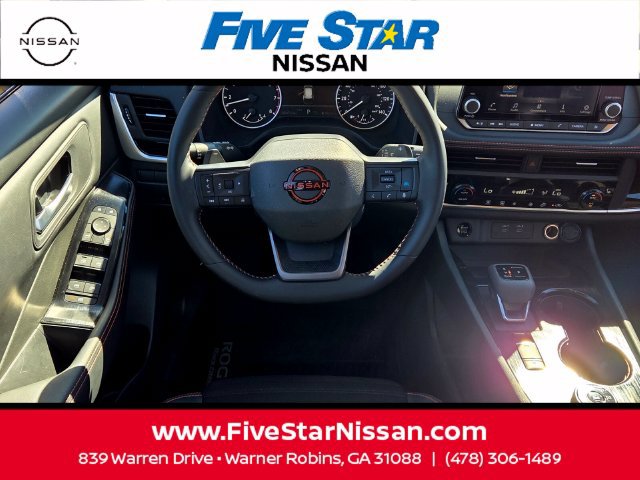 Used 2026 Nissan Rogue SV AWD/4WD image 7
