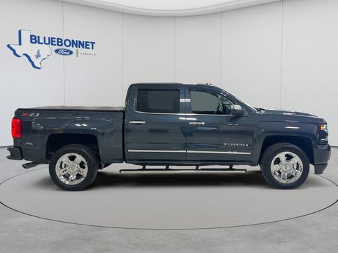 Used 2018 Chevrolet Silverado 1500 LTZ Z71 w/ LTZ Plus Package AWD/4WD image 4