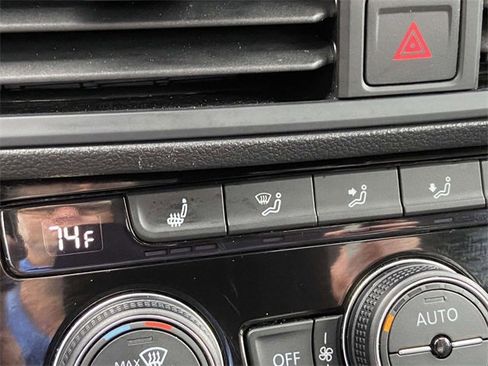 Used 2024 Volkswagen Jetta SE image 22