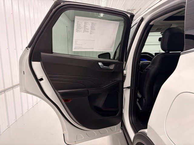 Used 2024 Ford Escape Platinum w/ Premium Technology Package AWD/4WD image 12