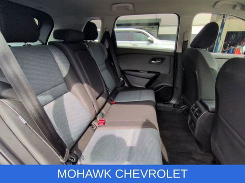 Used 2023 Nissan Rogue SV image 26