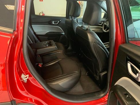 Used 2025 Jeep Compass Limited AWD/4WD image 14