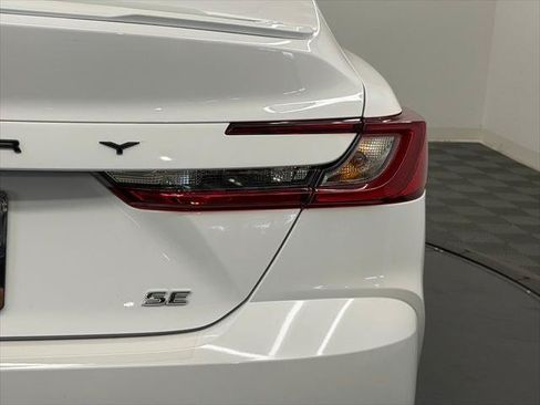 Used 2026 Toyota Camry SE FWD image 14