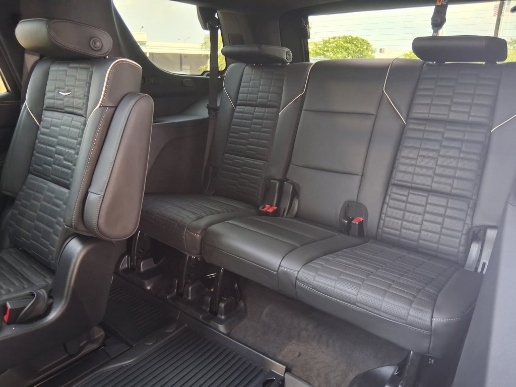 Used 2026 Cadillac Escalade Platinum Sport w/ LPO, Floor Liner Package RWD image 26