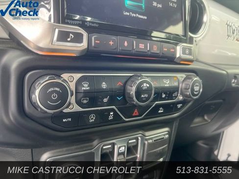 Used 2022 Jeep Gladiator Rubicon w/ LED Lighting Group AWD/4WD image 7