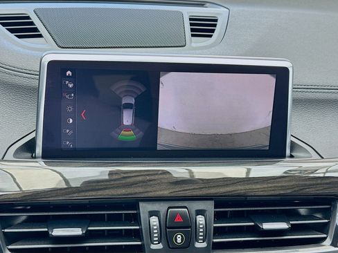 Used 2021 BMW X1 xDrive28i w/ Convenience Package image 10