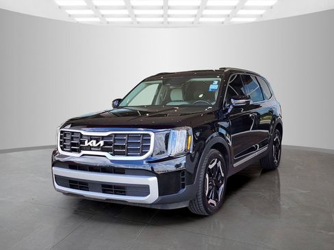 Used 2023 Kia Telluride S image 9