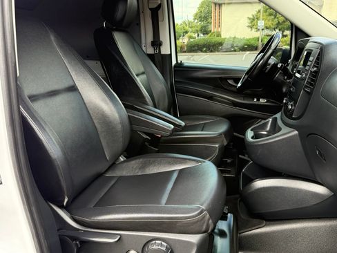 Used 2022 Mercedes-Benz Metris image 15