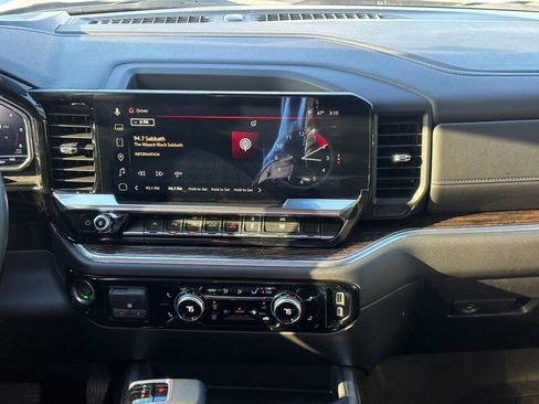 Certified 2025 GMC Sierra 1500 Elevation w/ Elevation Premium Package image 12