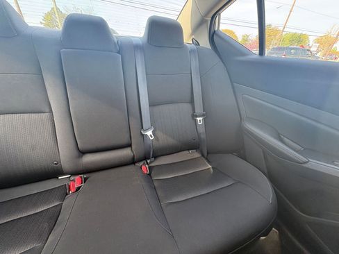 Used 2025 Nissan Altima 2.5 SV FWD image 37