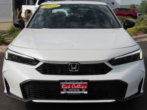 Used 2025 Honda Civic Sport image 3
