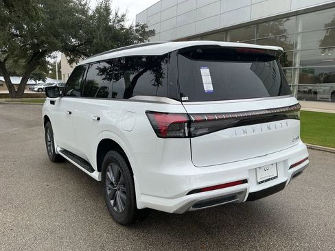New 2026 INFINITI QX80 Pure AWD/4WD image 7