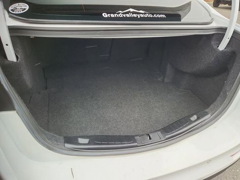 Used 2019 Ford Fusion Titanium image 12