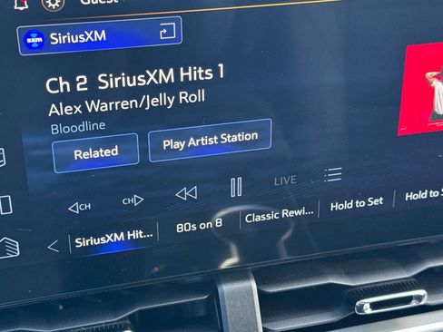 New 2026 Chevrolet Equinox LT image 17