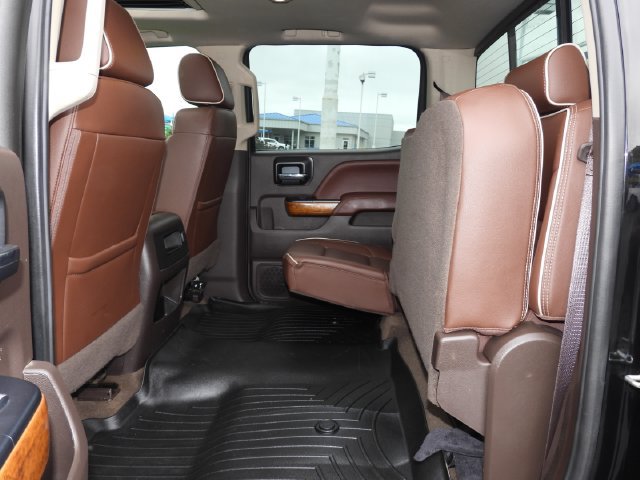 Used 2018 Chevrolet Silverado 2500 High Country w/ Duramax Plus Package AWD/4WD image 40