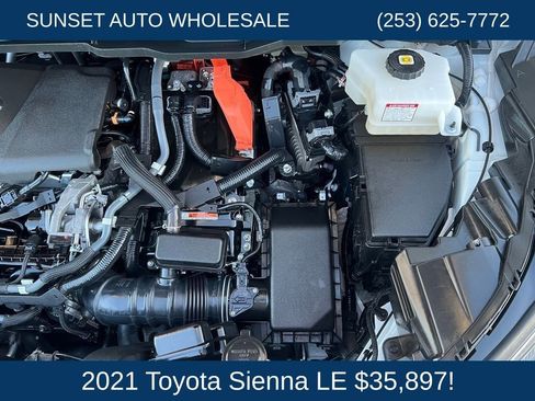 Used 2021 Toyota Sienna LE AWD/4WD image 42