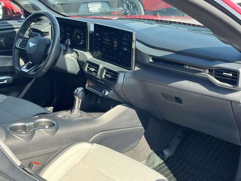 Used 2024 Ford Mustang Convertible RWD image 21
