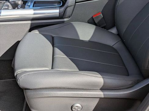 Used 2026 Mercedes-Benz GLA 250 image 4