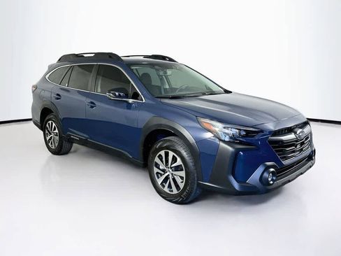 Used 2025 Subaru Outback Premium AWD/4WD image 23