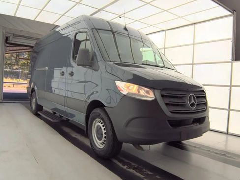 Used 2019 Mercedes-Benz Sprinter 170 image 5