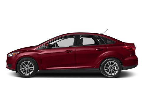 Used 2017 Ford Focus SEL FWD image 2