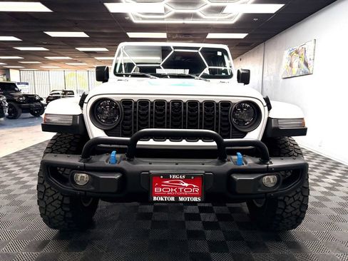 Used 2023 Jeep Wrangler Unlimited Rubicon 4xe AWD/4WD image 3