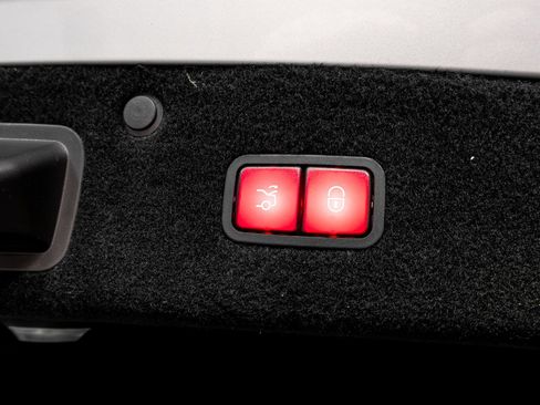 Used 2017 Mercedes-Benz S 63 AMG 4MATIC Cabriolet image 43