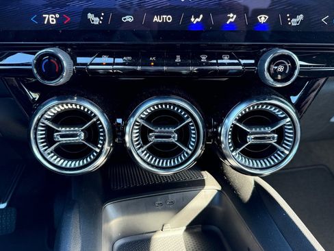 New 2025 Chevrolet Blazer EV LT AWD/4WD image 81