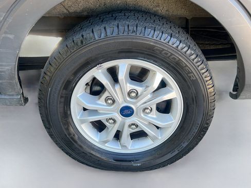 Used 2023 Ford Transit 350 XLT RWD image 13