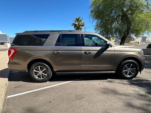 Used 2019 Ford Expedition Max XLT image 4