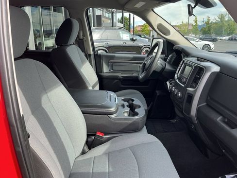 Used 2024 RAM 1500 Classic SLT AWD/4WD image 19