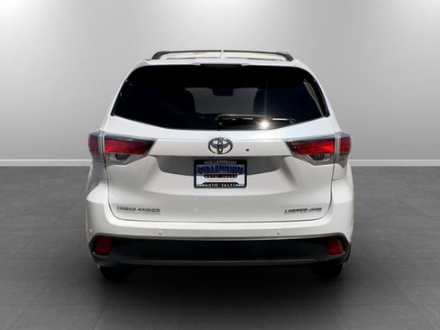 Used 2016 Toyota Highlander Limited AWD/4WD image 6